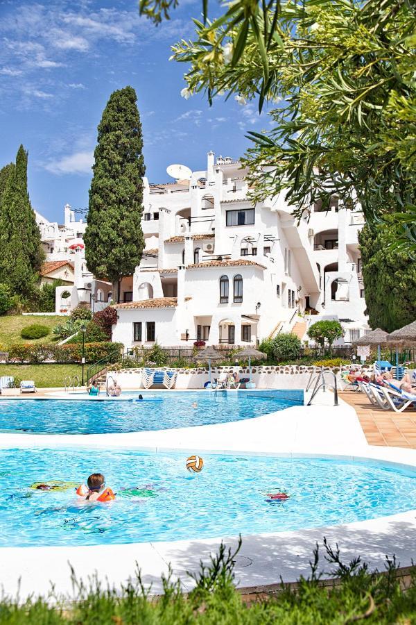 Pueblo Evita Premium Suites Benalmádena Exterior photo