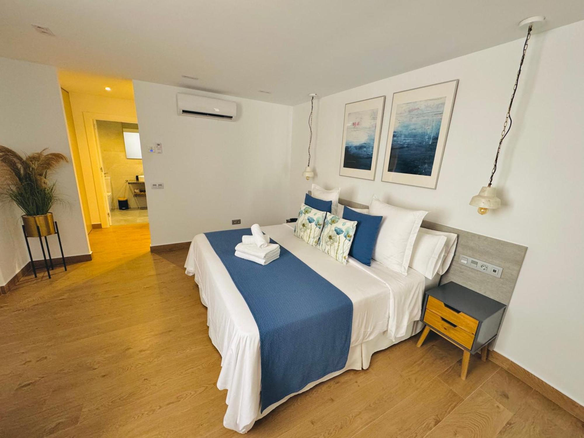 Pueblo Evita Premium Suites Benalmádena Exterior photo