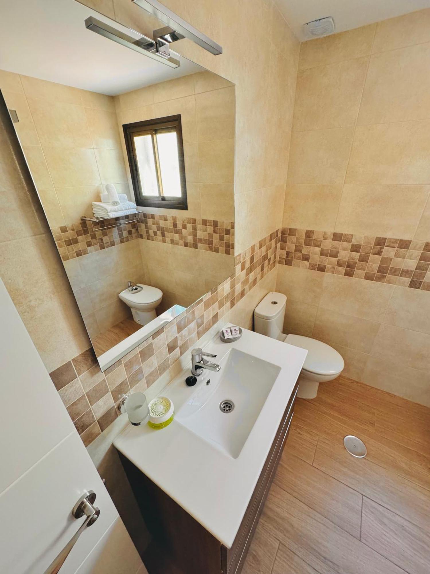 Pueblo Evita Premium Suites Benalmádena Exterior photo