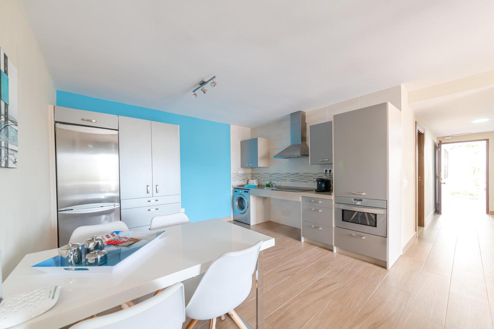 Pueblo Evita Premium Suites Benalmádena Exterior photo