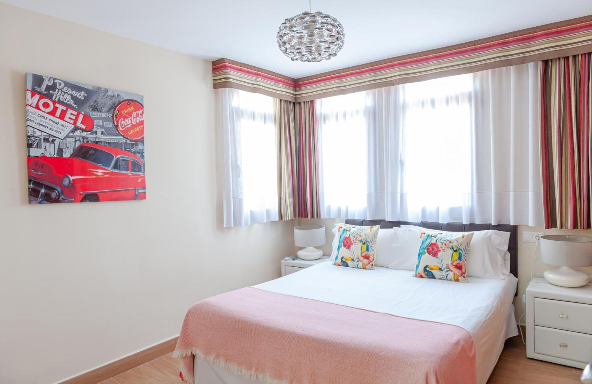 Pueblo Evita Premium Suites Benalmádena Exterior photo