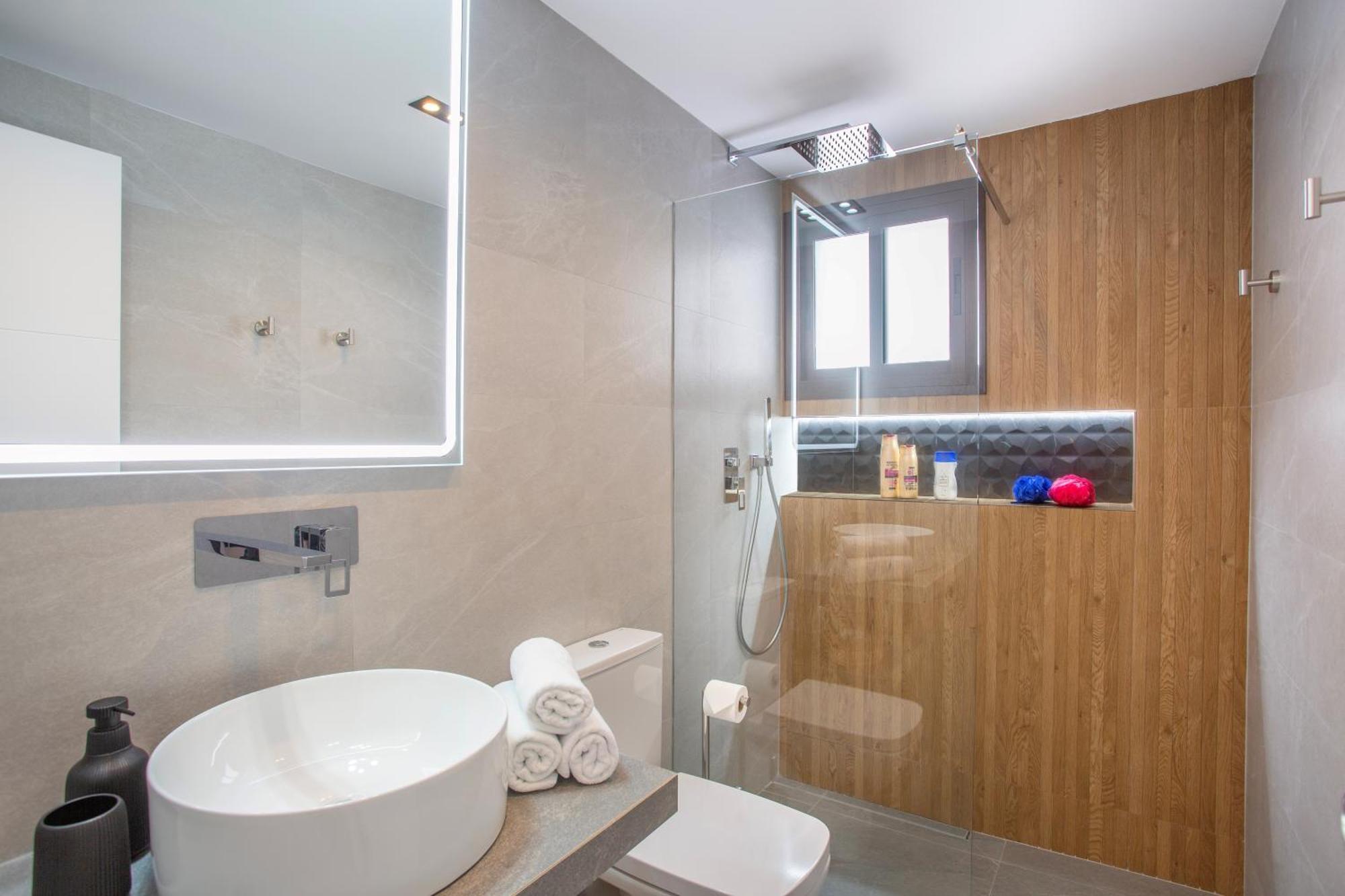 Pueblo Evita Premium Suites Benalmádena Exterior photo