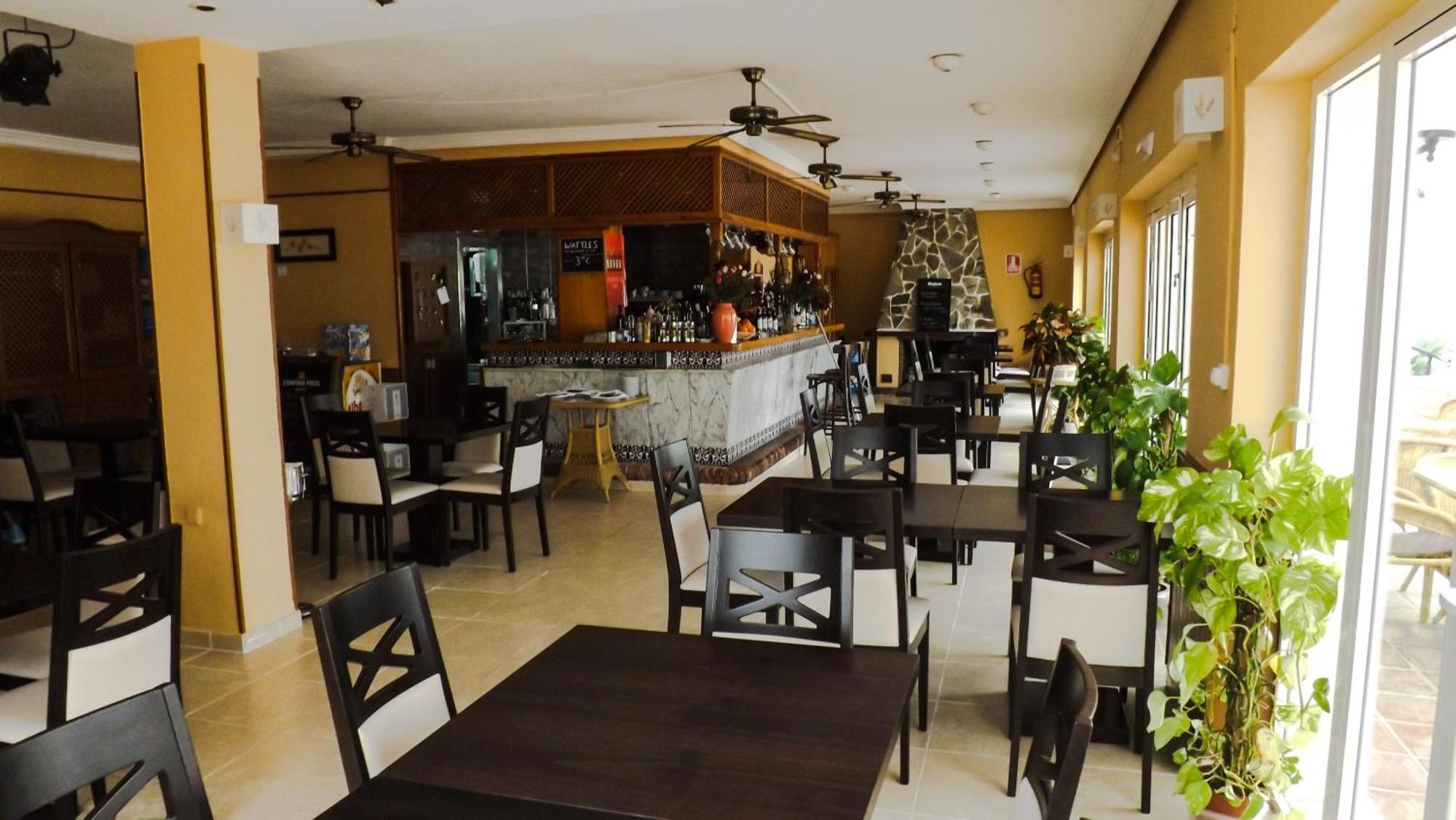 Pueblo Evita Premium Suites Benalmádena Exterior photo